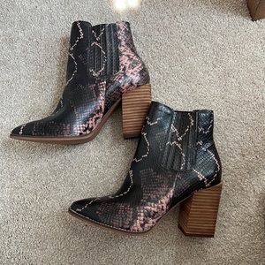 Steve Madden boots